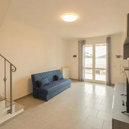 La Ginestra - Helloelba Semesterbostad Rio dellʼElba